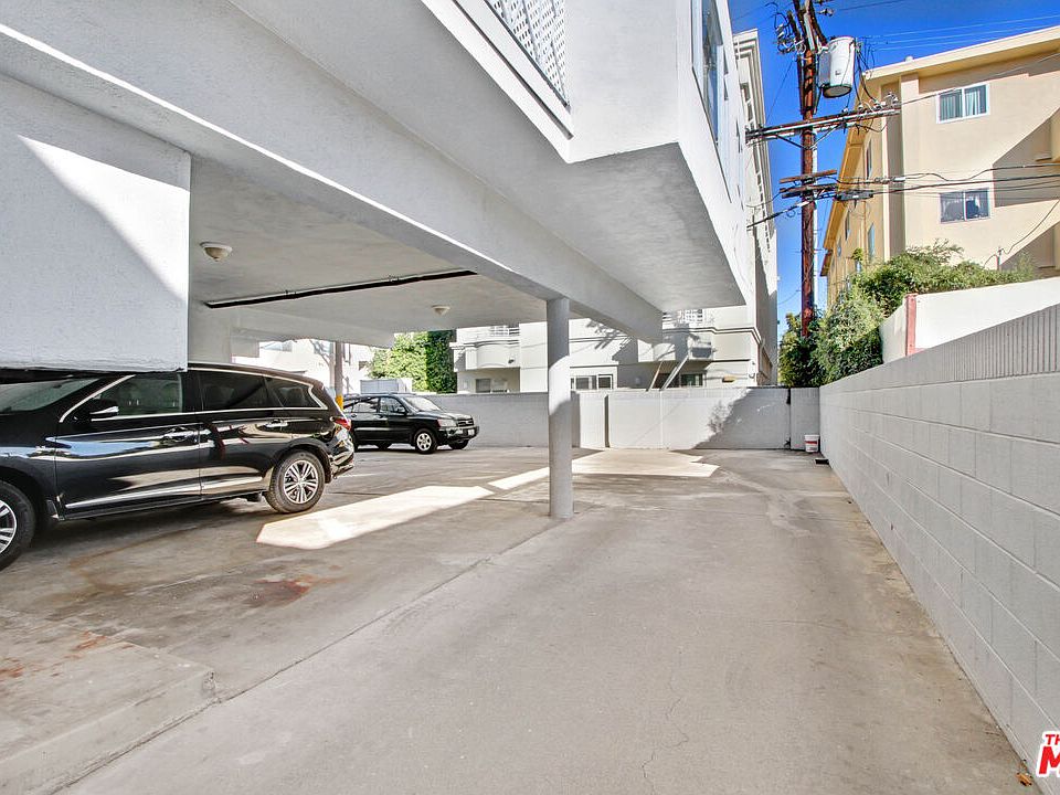 1st image of 814 S Holt Ave APT 2