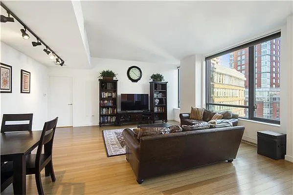 Sold by R New York | media 15