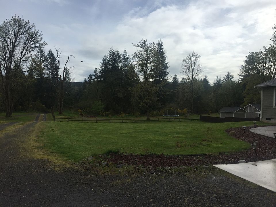2nd image of 1902 Tower Rd