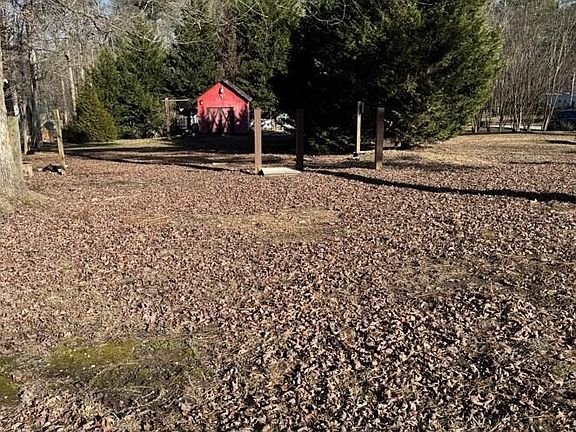 2nd image of 121 Mustang Drive