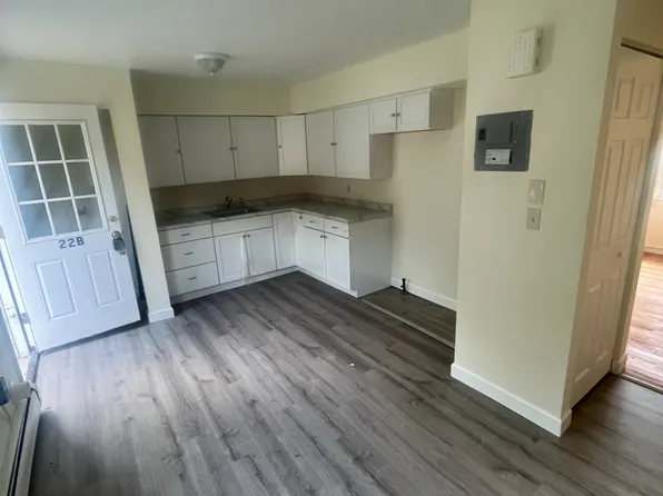 22B Karen Court, Bridgeport, CT 06606