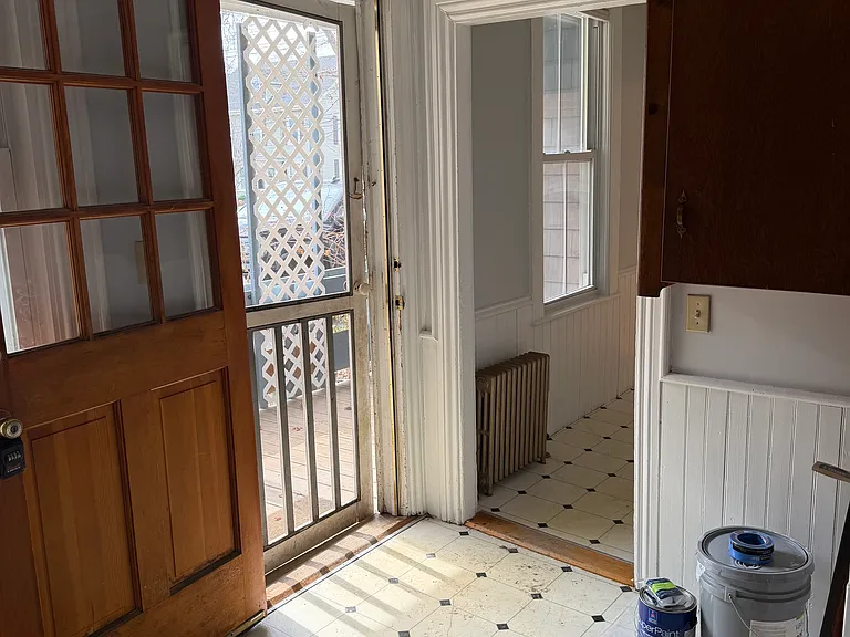 273 French St — Photo 17