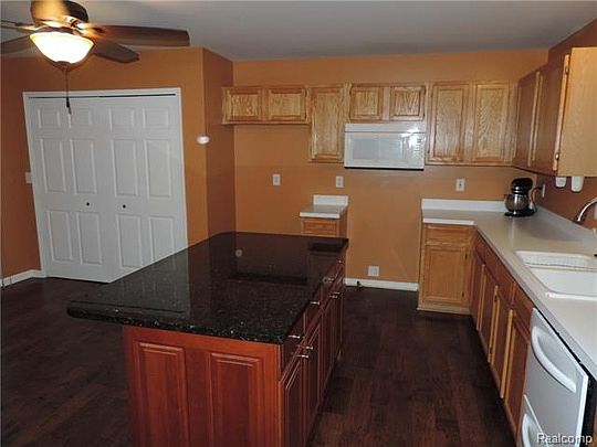 5th image of 2675 Bonita Dr