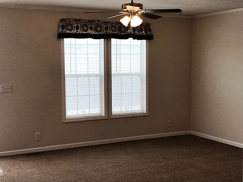 4th image of 521 Continental Cir