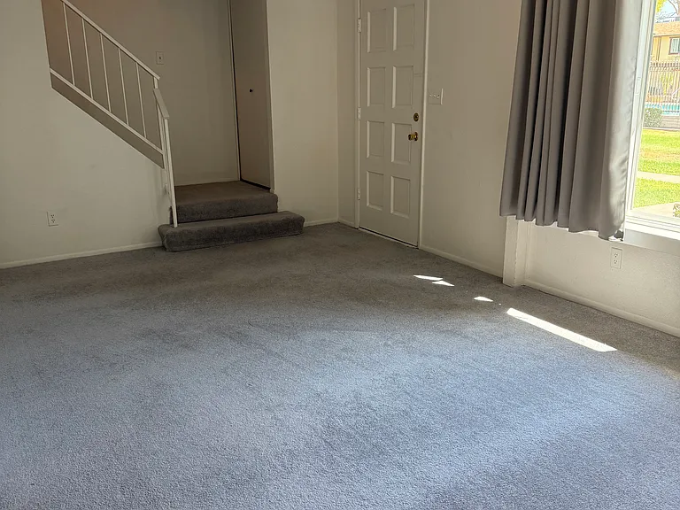 6113 N 31st Ave — Photo 2