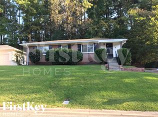 1525 Cresthill Rd, Birmingham, AL 35210