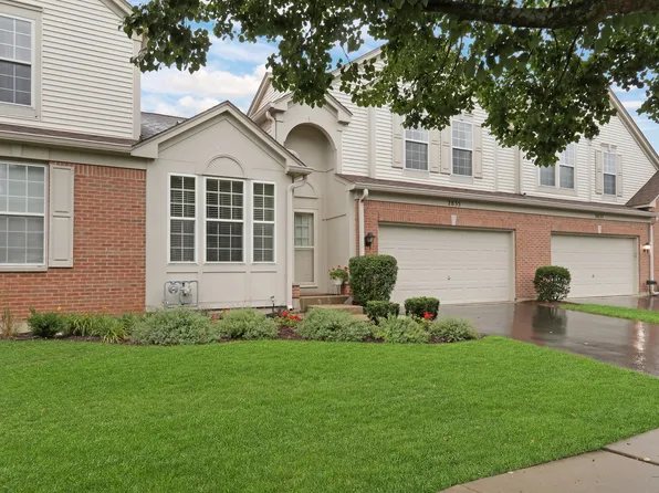 2835 Waterfront Ave, Algonquin, IL 60102