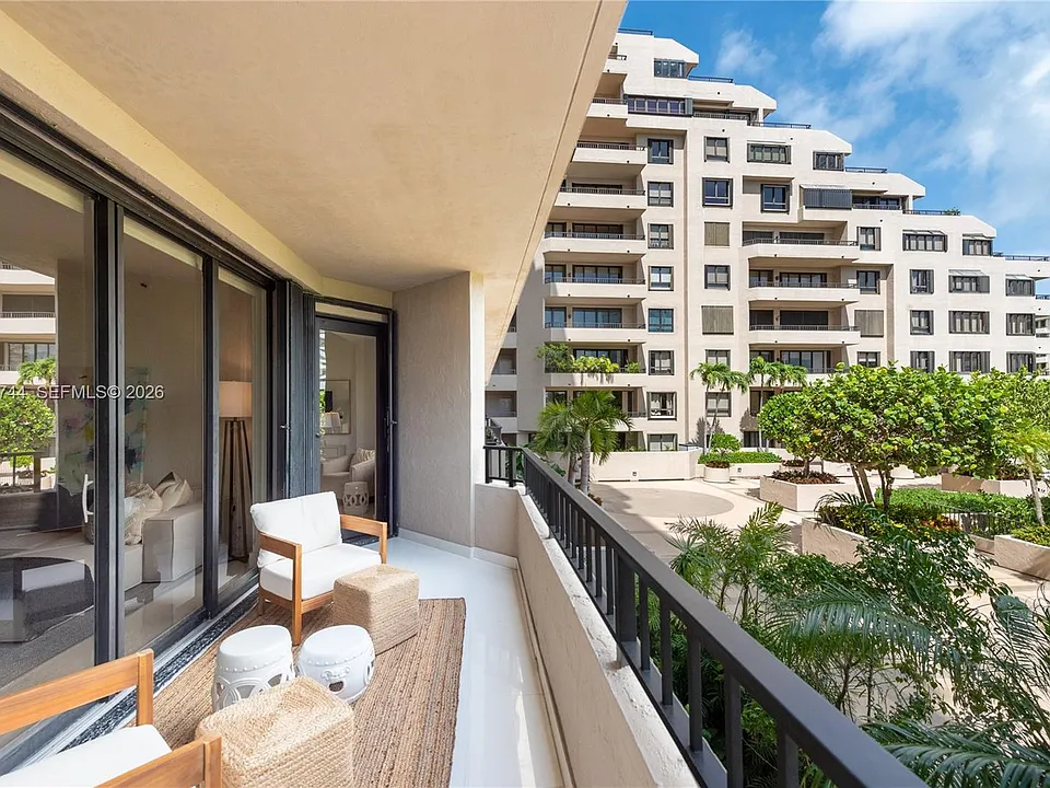 251 Crandon Blvd #227