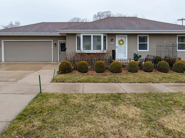 744 E Pacific St, Appleton, WI 54911