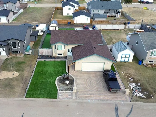 5215 W 46th St, Clive, AB T0C 0Y0