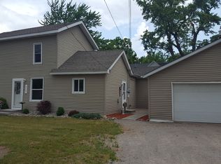 450 Brady St, Chesaning, MI 48616