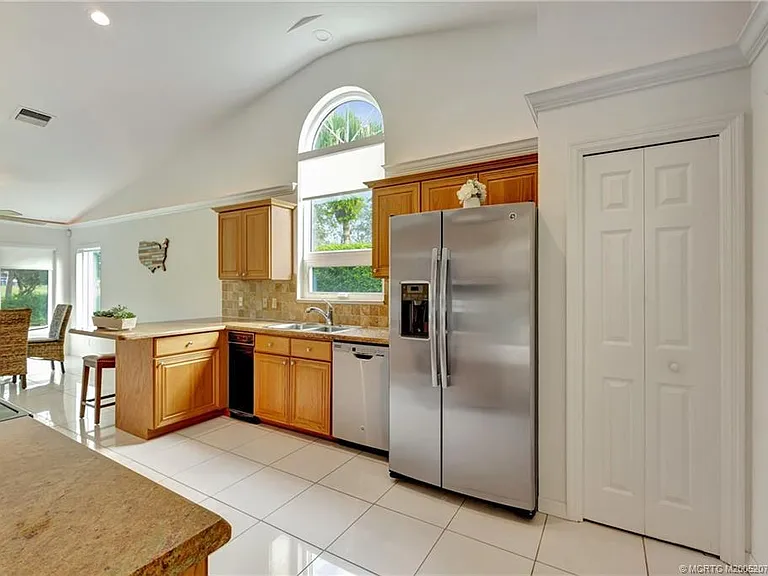 2018 NW Laurel Oak Ln — Photo 15