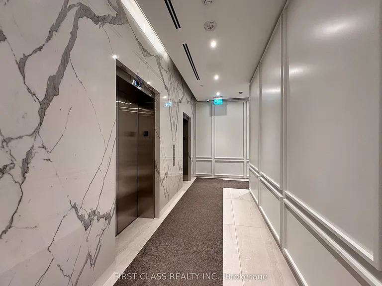 100 Queen St E #3502 — Photo 2