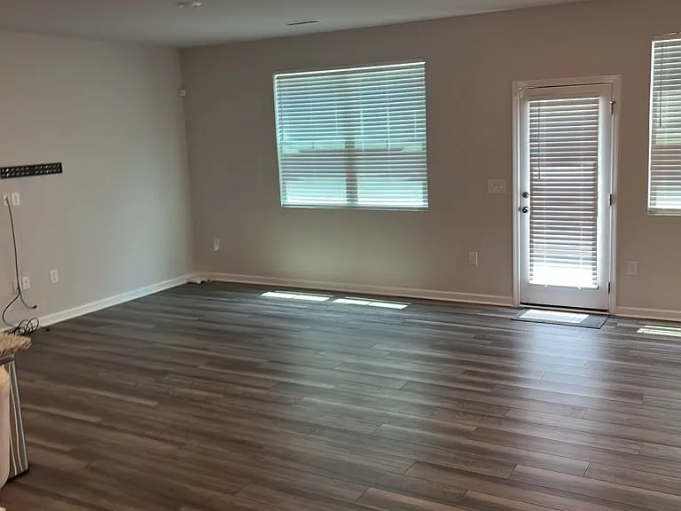 328 Hazy Hills Ln — Photo 15