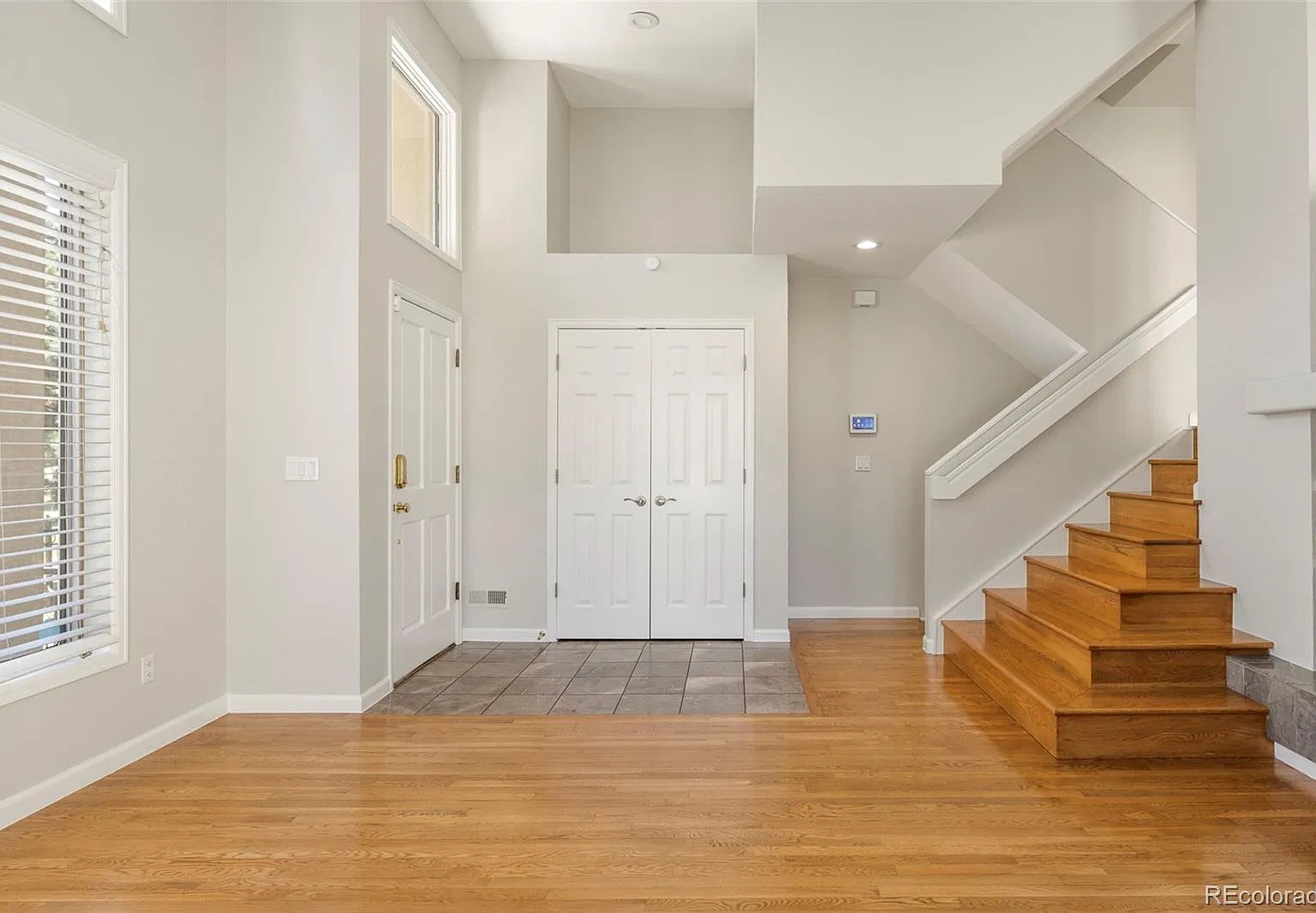 3 bed, 3.5 bath, 1995 sqft, $4,300 — Photo 4