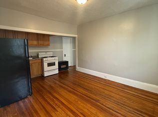 238 Davis St #4, New Bedford, MA 02746