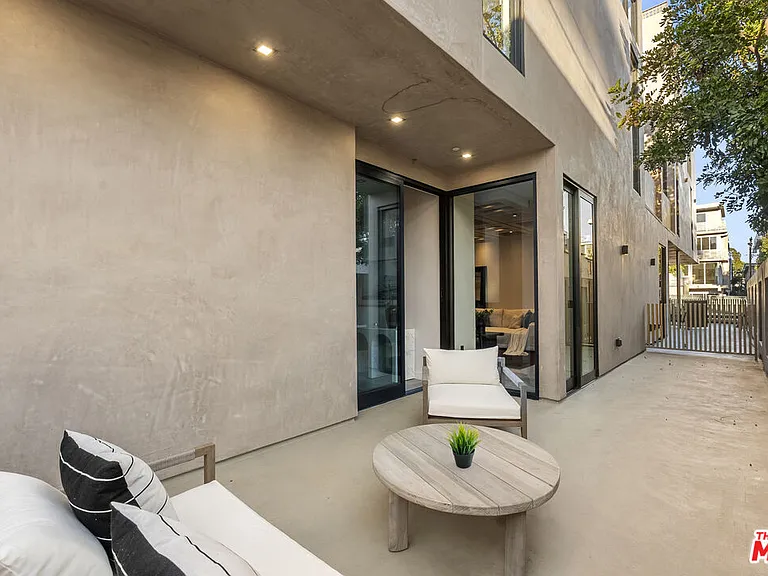 1021 N Ogden Dr #3 — Photo 18
