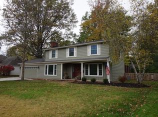 5093 Chickadee Ln, Lyndhurst, OH