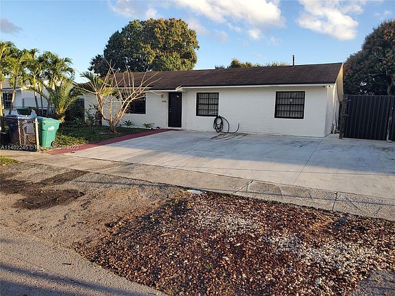 2nd image of 3370 NW 194th Ter