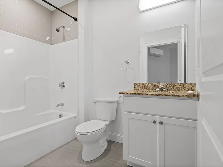 Lofts at 27 Water Street — Photo 10
