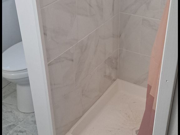 2nd image of 332 Morris St APT B