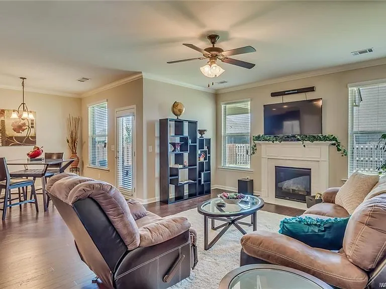 9319 Concord Park Dr — Photo 16