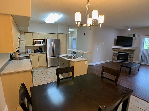 4th image of 9918 Gordon Ave #206