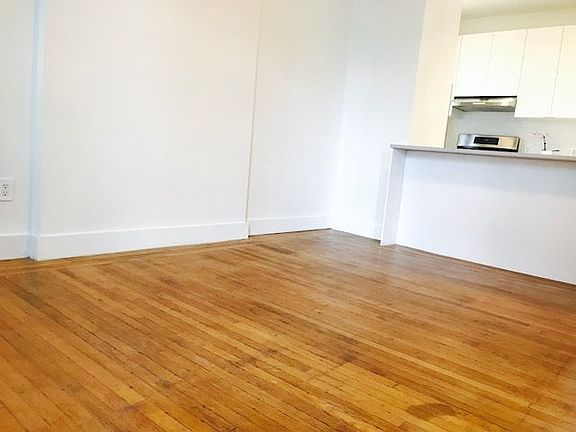 4th image of 507 Willoughby Ave #2