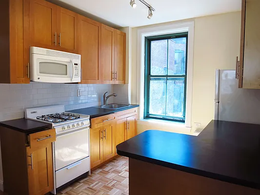 Rented by City & Suburban | media 30