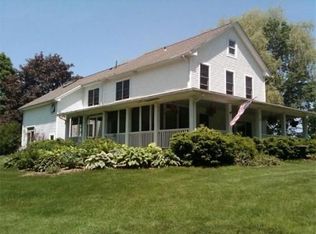 3 Saint George Rd, Brimfield, MA 01010