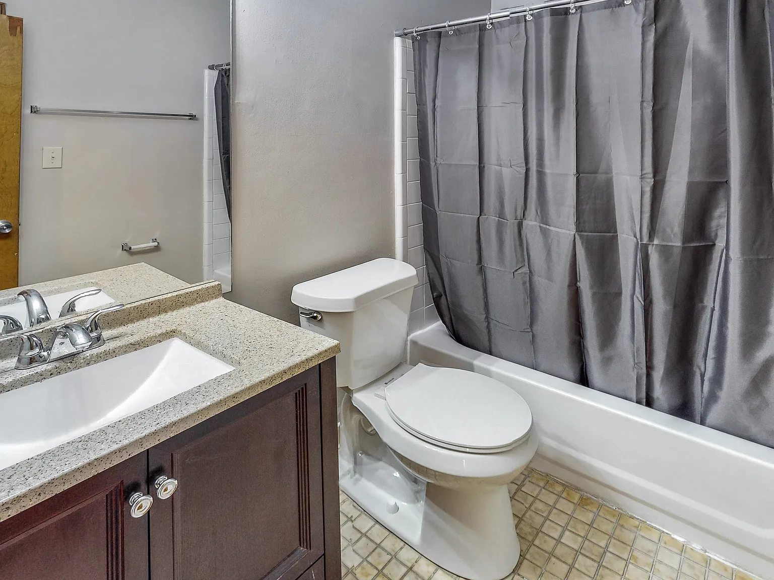 4 bed, 3.0 bath, 1203 sqft, $698 — Photo 4