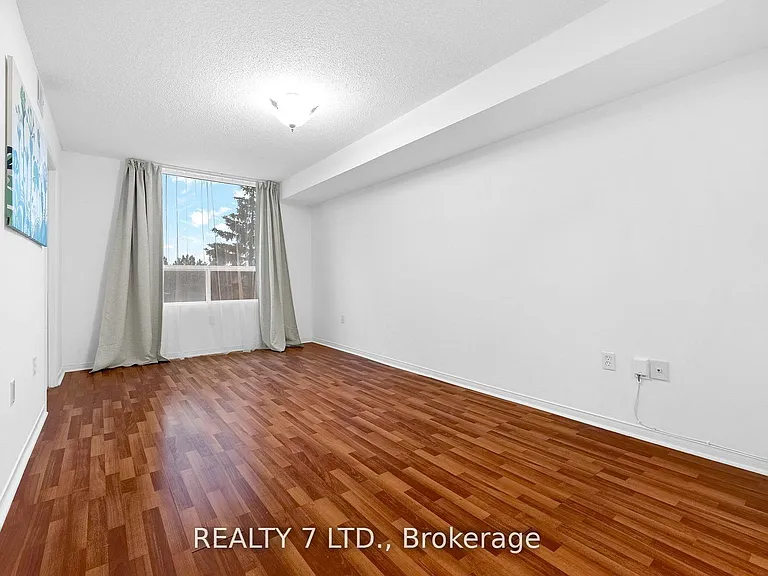 1270 Maple Crossing Blvd #412 — Photo 1