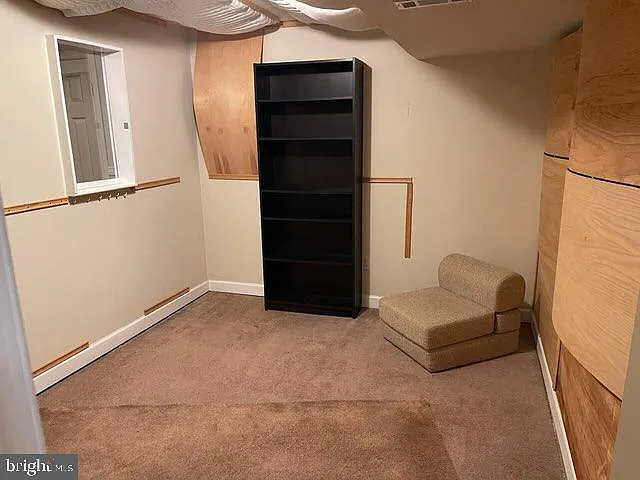 8507 Leonard Dr — Photo 5