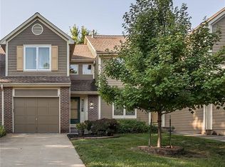 10719 W 116th St, Overland Park, KS 66210