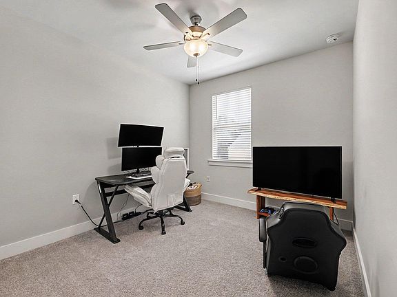 5th image of 351 Fast Pitch Ln