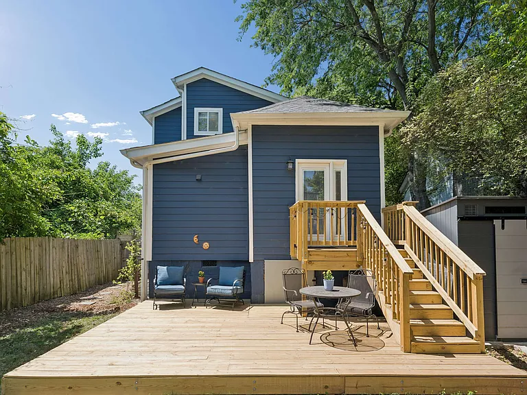 386 Berean Ave SE — Photo 16