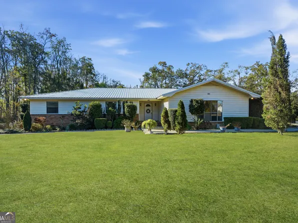 863 N Macon St, Ludowici, GA 31316