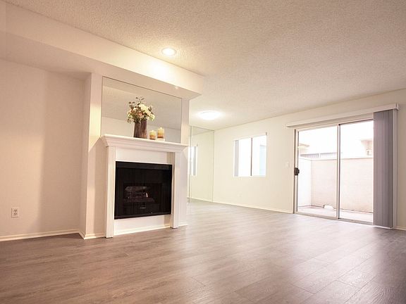 5th image of 10934 Huston St APT 102