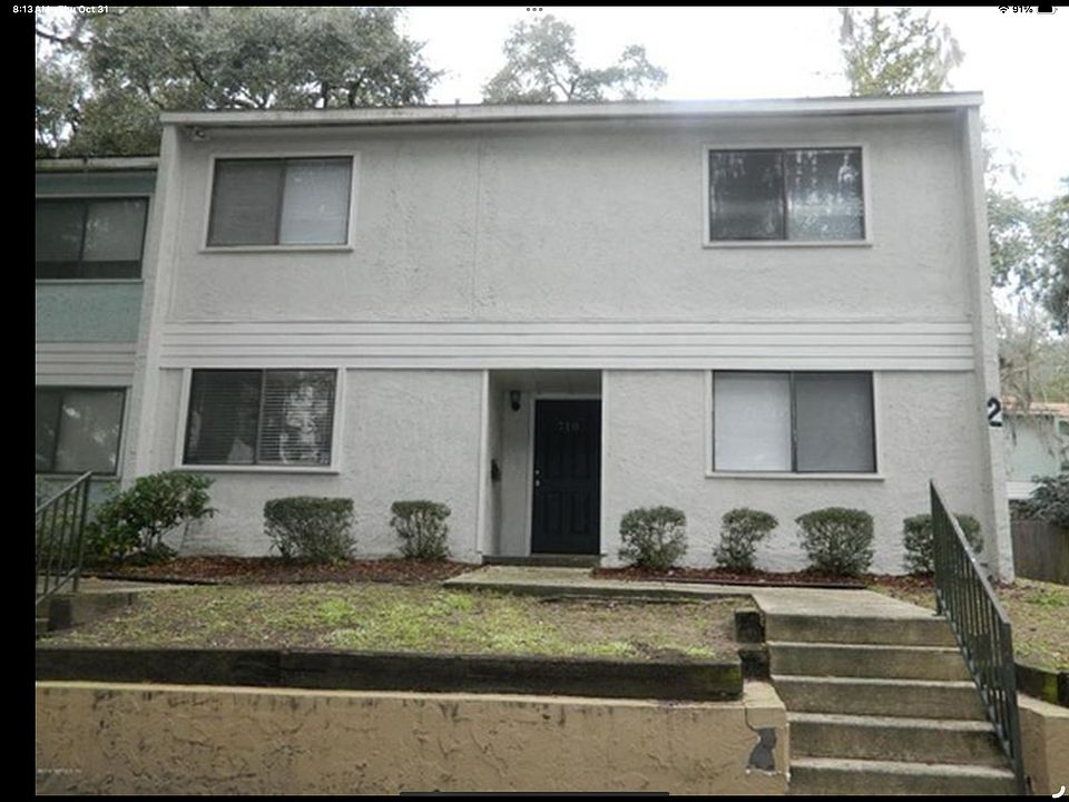 1st image of 710 Oaks Plantation Dr