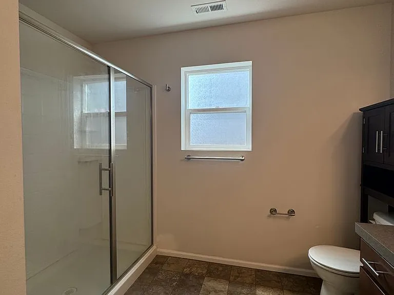 2502 N McIntosh St — Photo 22
