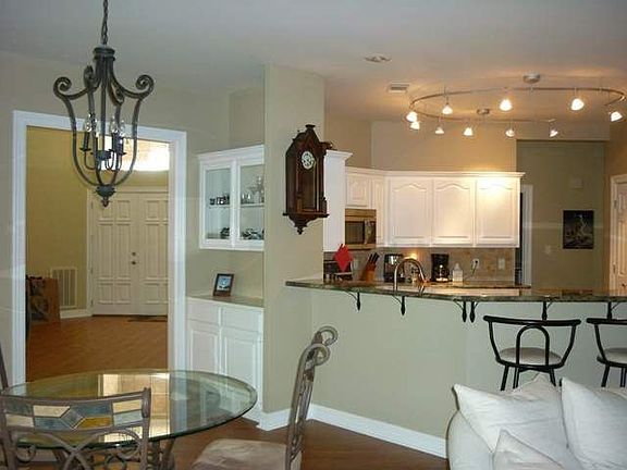 5th image of 1104 Louise Dr
