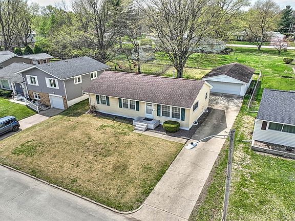 4th image of 139 Wisconsin Dr