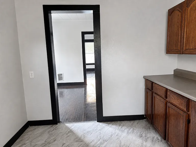 50-52 Winterroth St — Photo 3