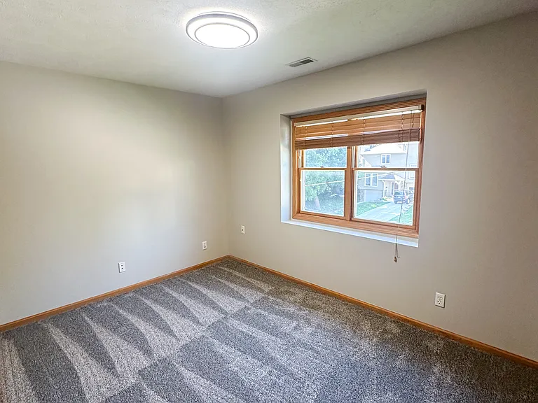 1725 N 57th Ave — Photo 20