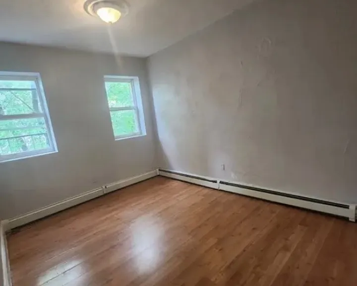 331 E Jersey St #2LL — Photo 4