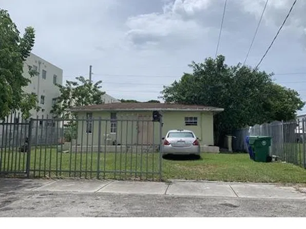 1278 NW 58th Ter, Miami, FL 33142
