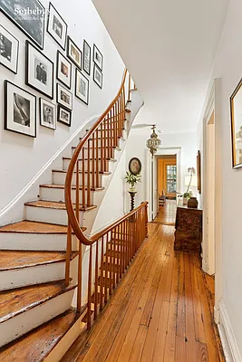 Sold by Sotheby's International Realty | media 3