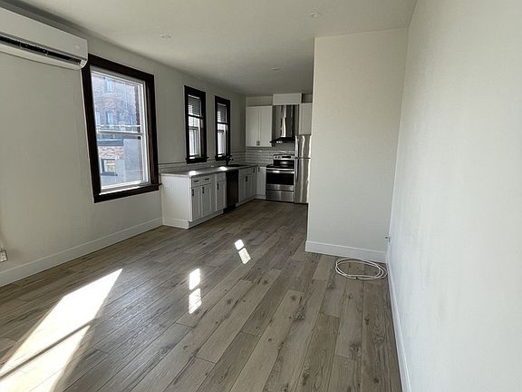 3rd image of 5 6th St Unit B
