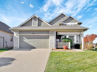 8118 E Windwood Cir, Wichita, KS 67226