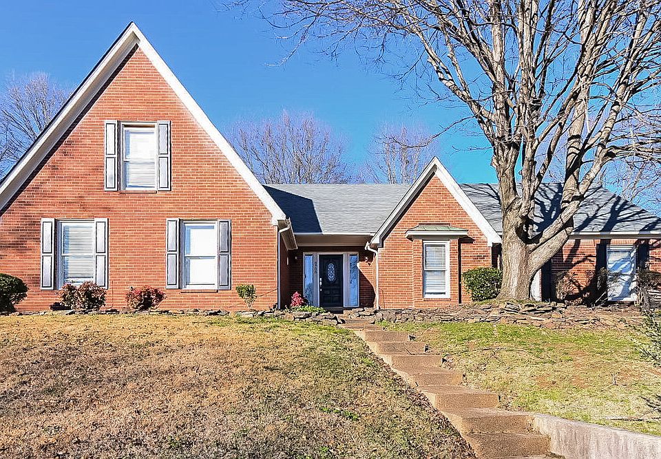 1st image of 8708 Rhonda Cir N